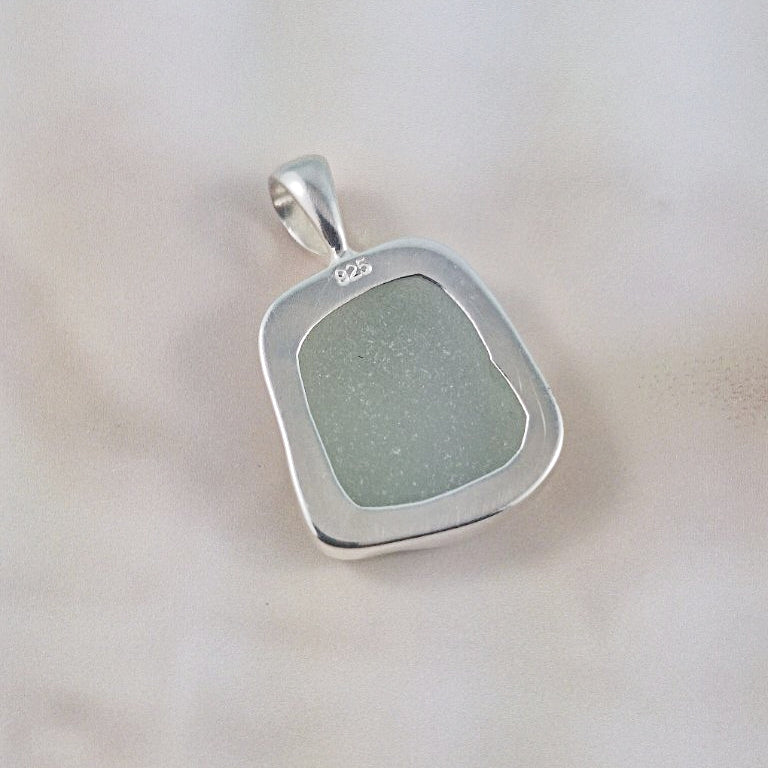 Light Lagoon Green Pendant (medium)