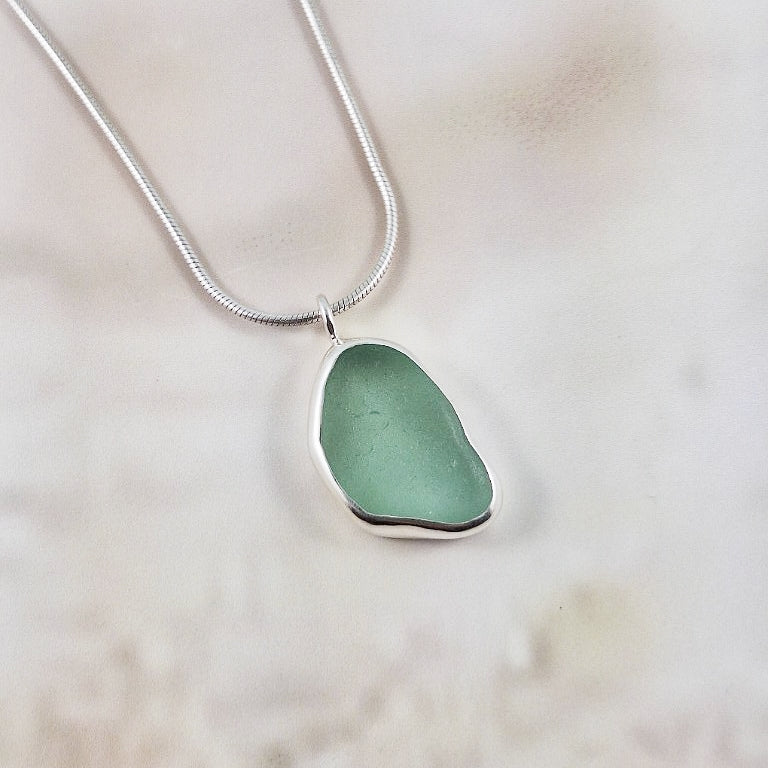Lagoon Turquoise Sea Glass: Pendant (gift box)