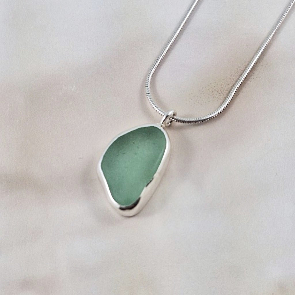 Lagoon Turquoise Sea Glass: Pendant (gift box)