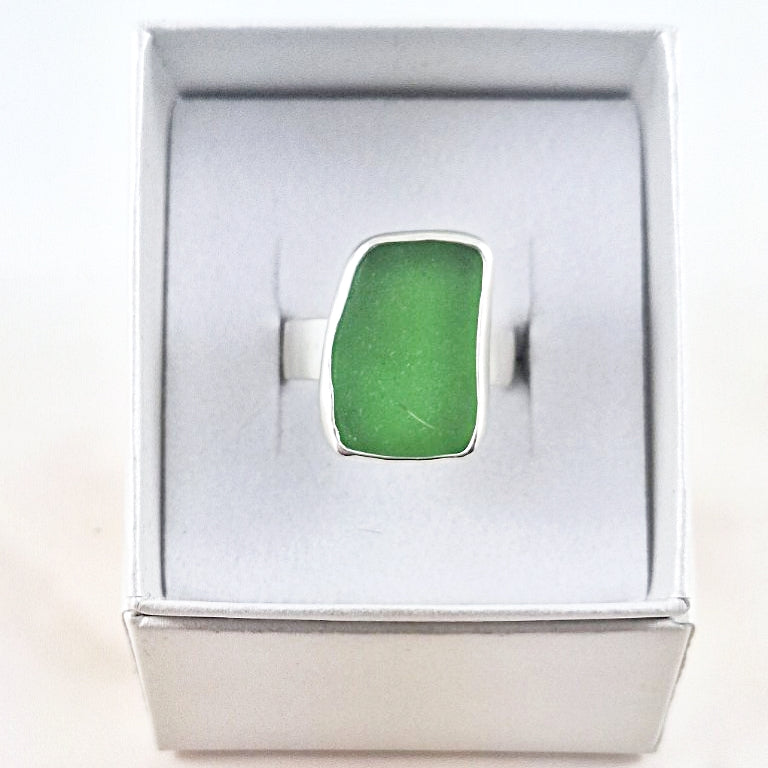 Adjustable Chuncky Green Sea Glass Ring (large)