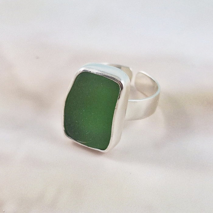 Adjustable Chuncky Green Sea Glass Ring (large)