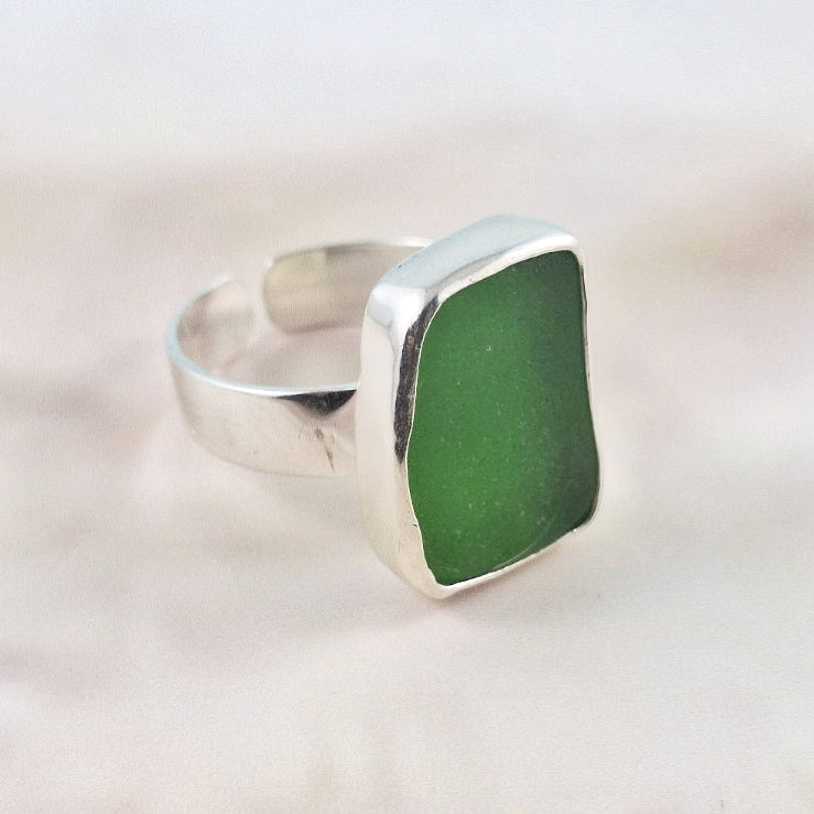 Adjustable Chuncky Green Sea Glass Ring (large)