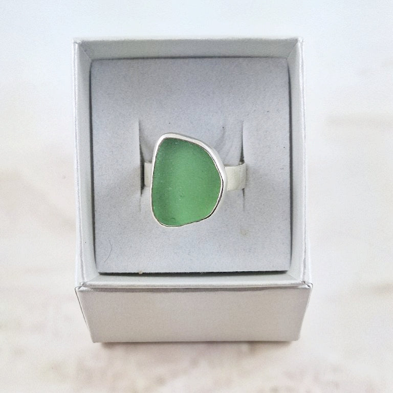 Adjustable Chuncky Bright Green Sea Glass Ring (large)