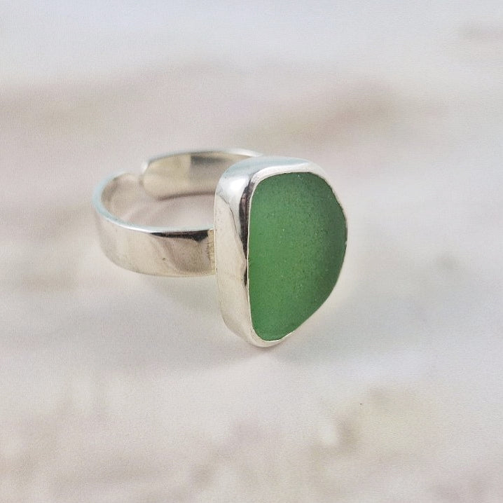 Adjustable Chuncky Bright Green Sea Glass Ring (large)