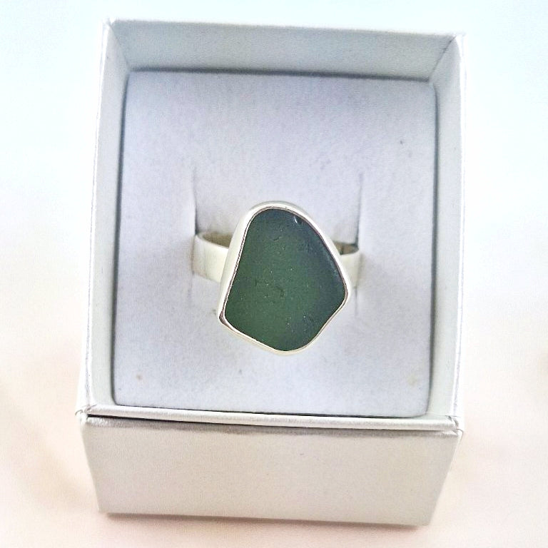 Adjustable Chuncky Deep Green Sea Glass Ring (large)