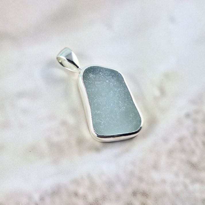 Lagoon Blue Pendant (medium)