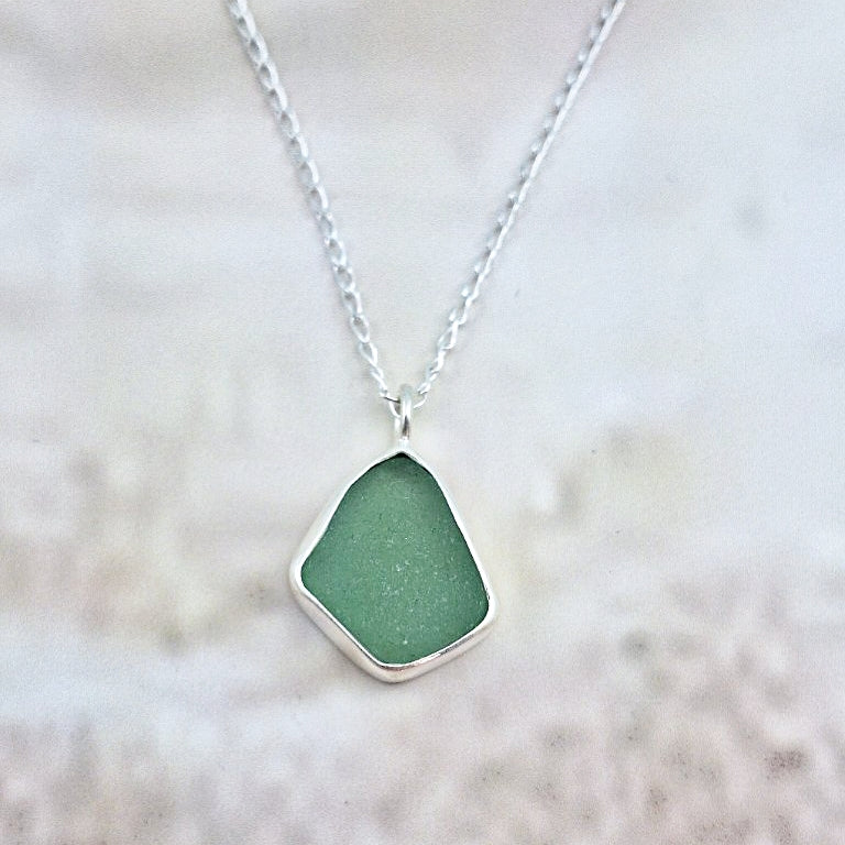 Lagoon Green: Tiny Pendant (gift box)