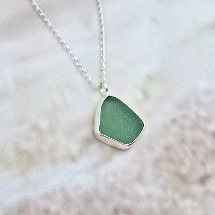 Lagoon Green: Tiny Pendant (gift box)