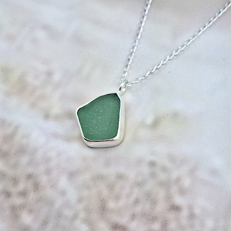 Lagoon Green: Tiny Pendant (gift box)