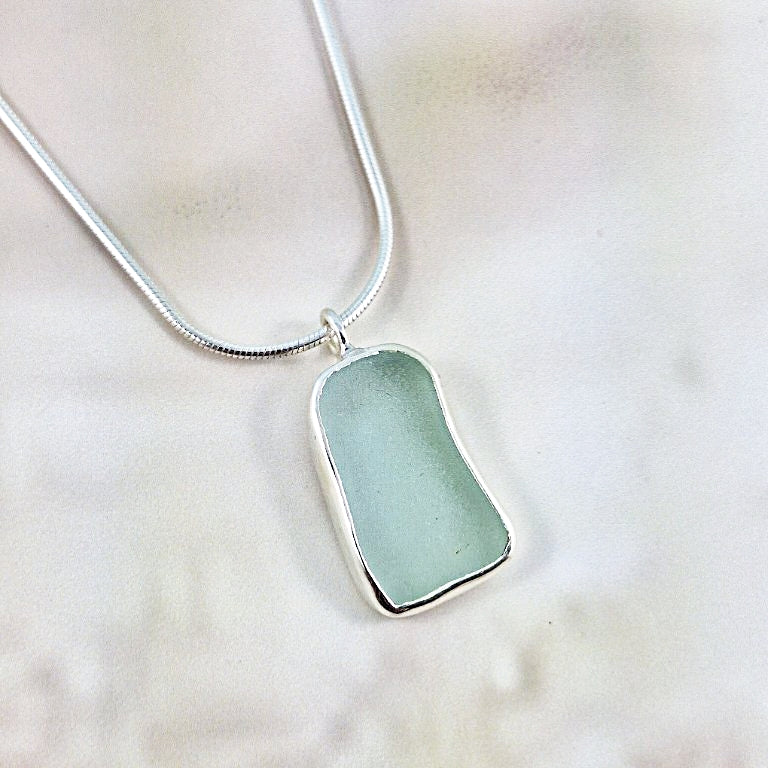 Lagoon Turquoise Sea Glass: Pendant (gift box)