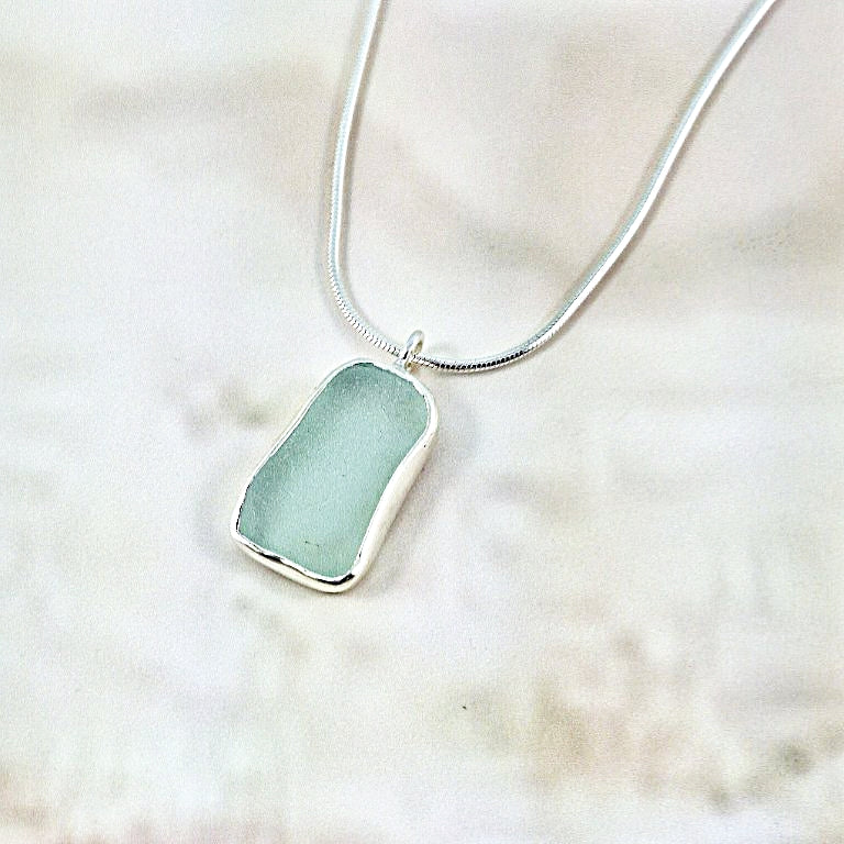 Lagoon Turquoise Sea Glass: Pendant (gift box)