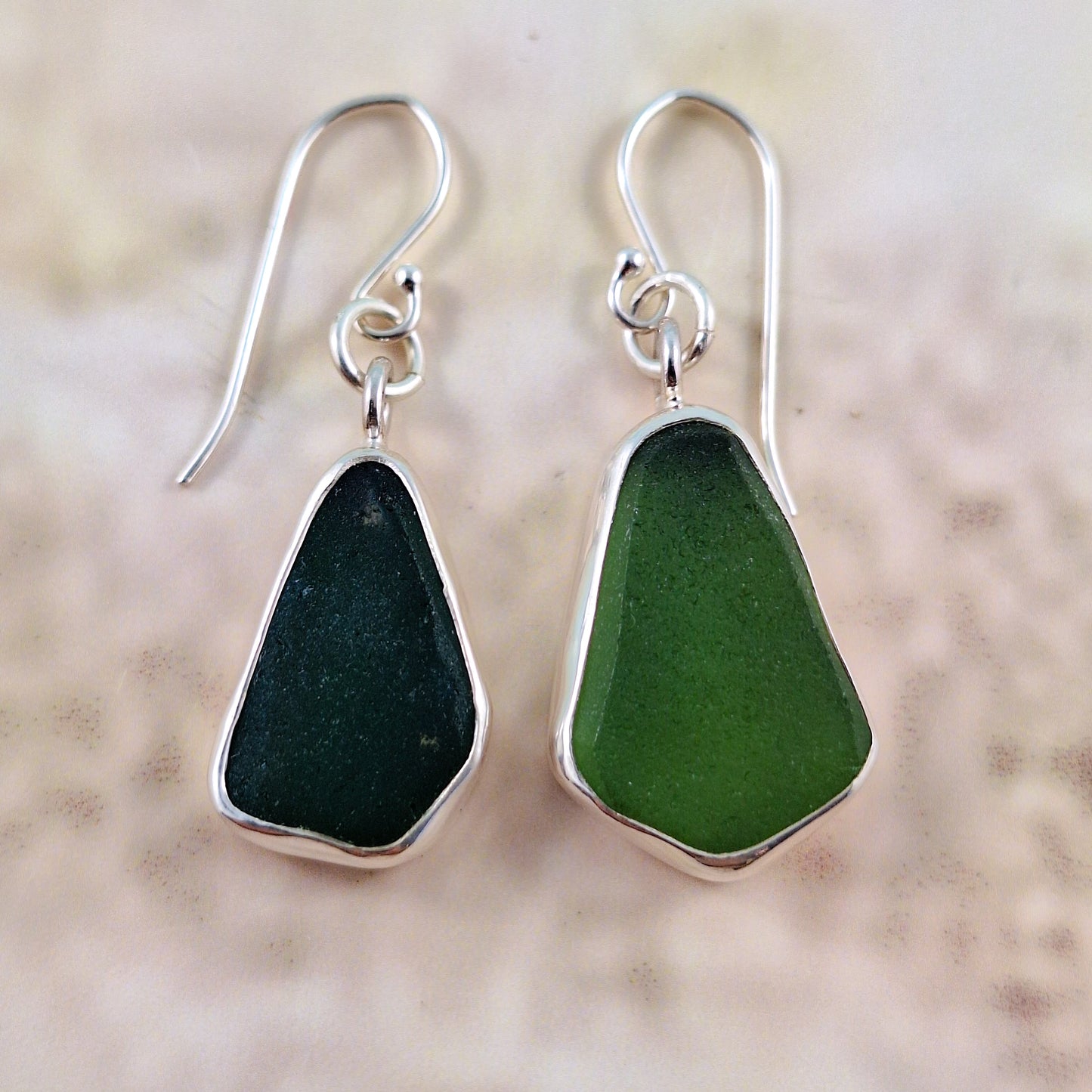 Sea Grass Green (hook earrings)