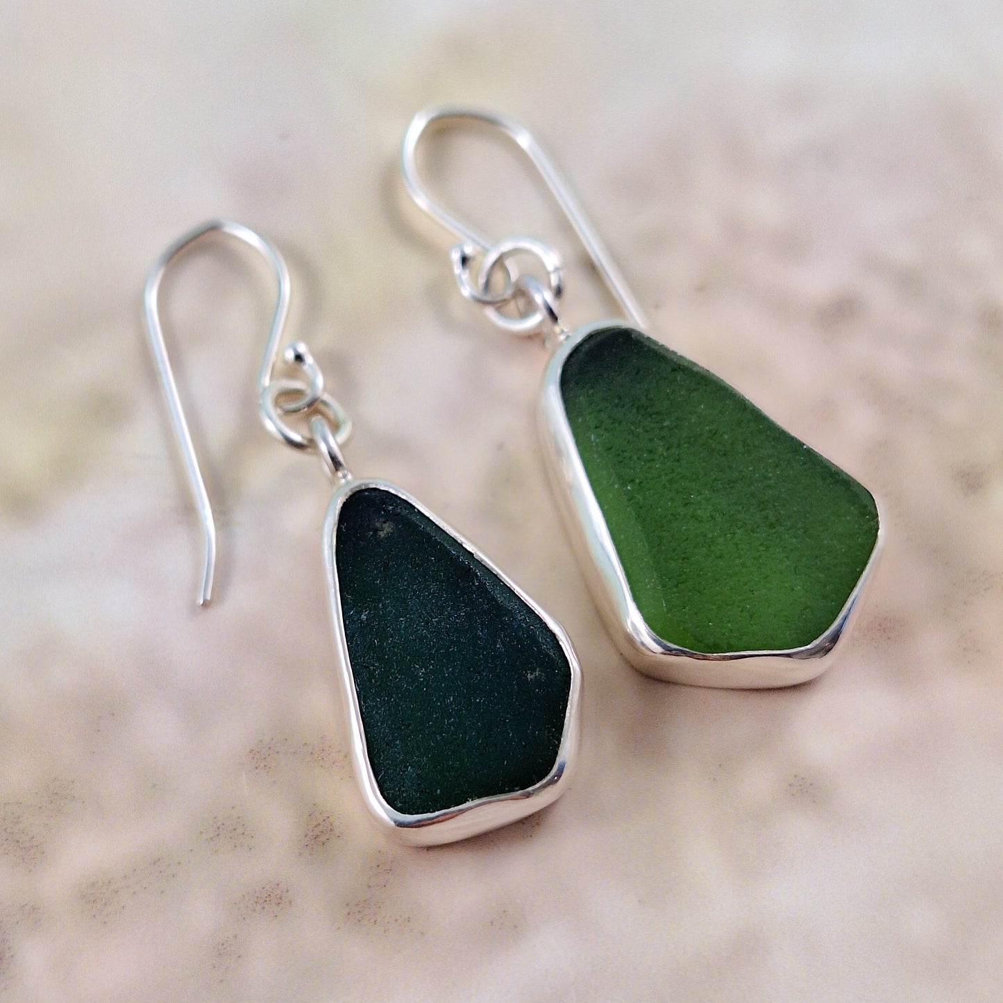 Sea Grass Green (hook earrings)